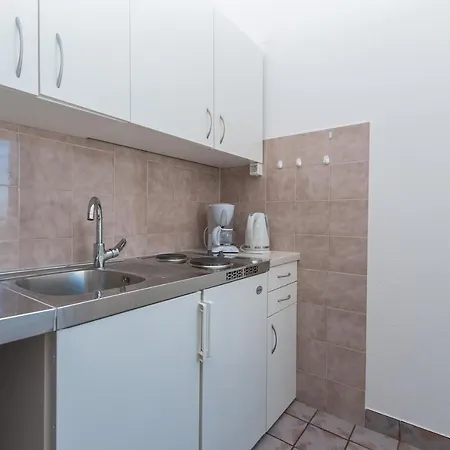 Apartment 2717c